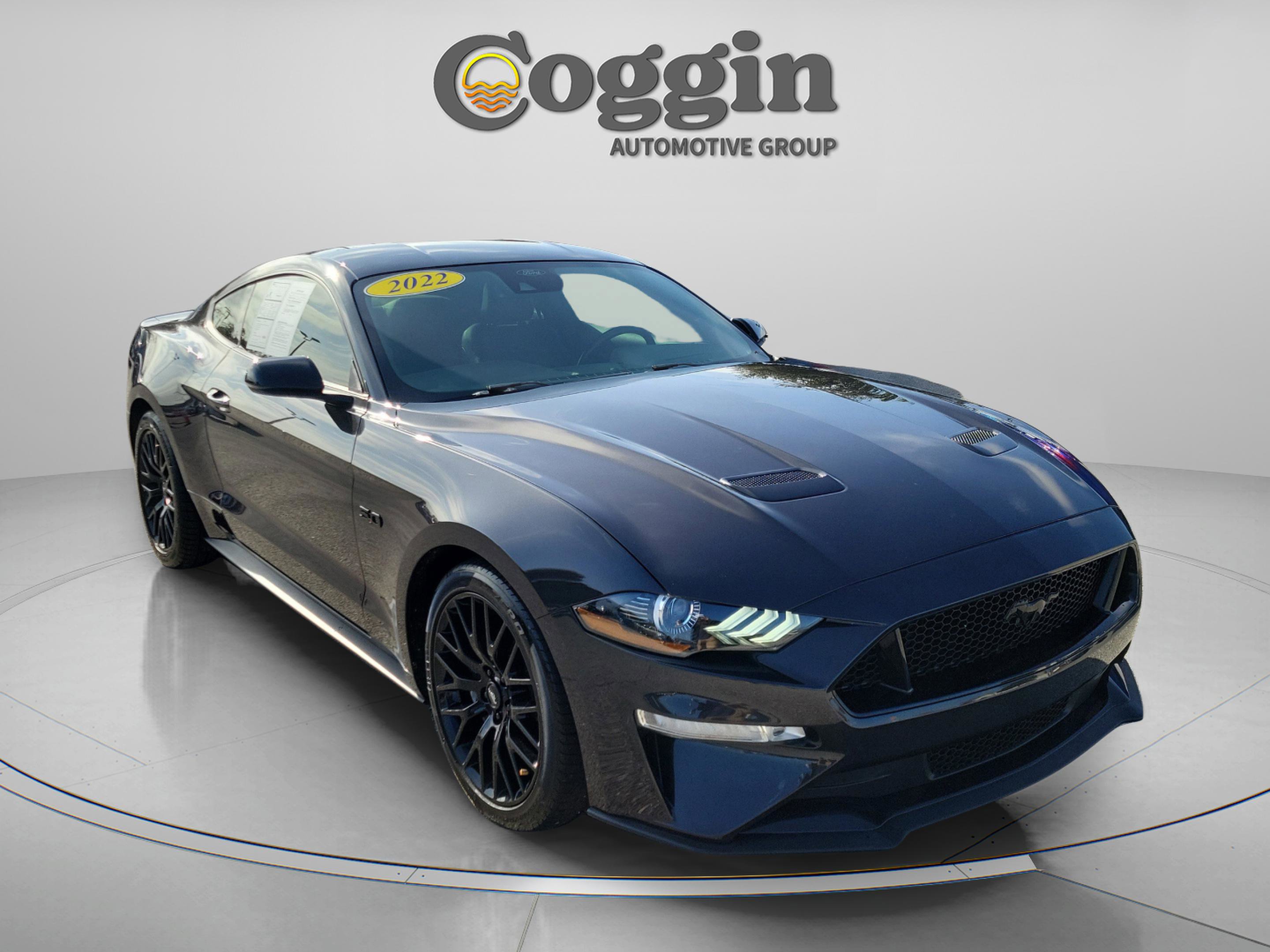 Certified 2022 Ford Mustang GT Premium w/ Equipment Group 401A image 4