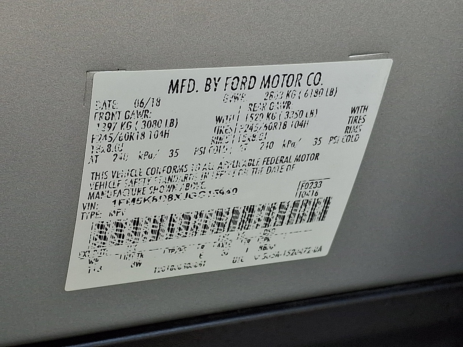 Certified 2018 Ford Explorer XLT w/ Equipment Group 201A AWD/4WD image 29