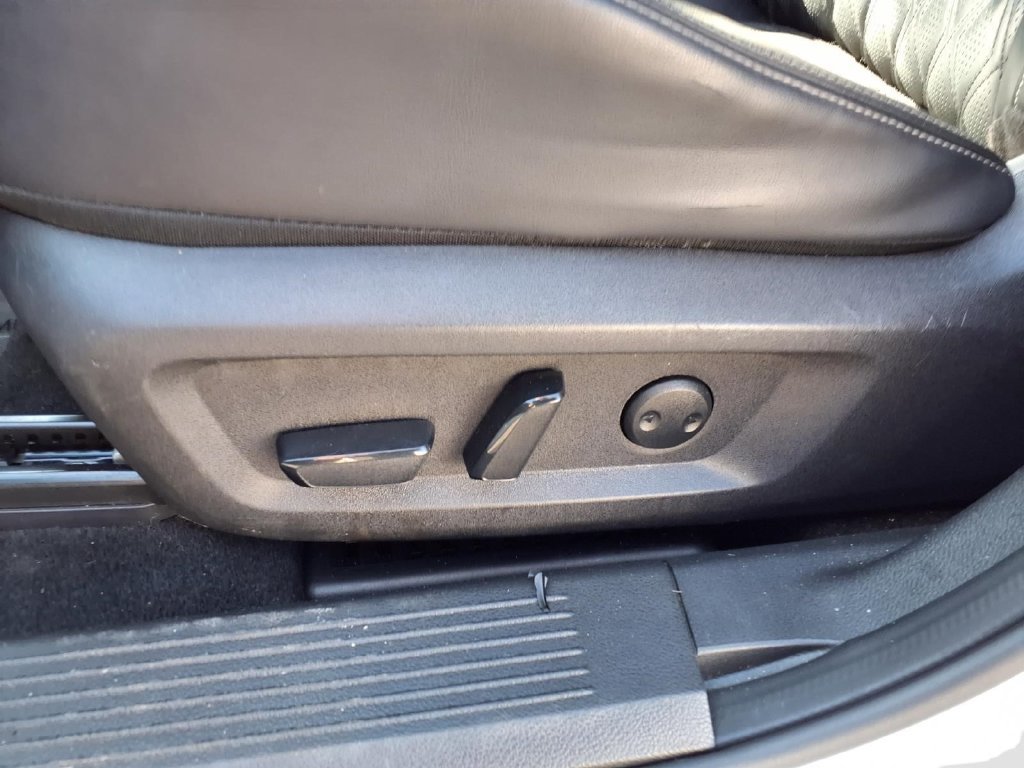 Used 2022 Nissan Rogue Platinum w/ Head-Up Display Package FWD image 25