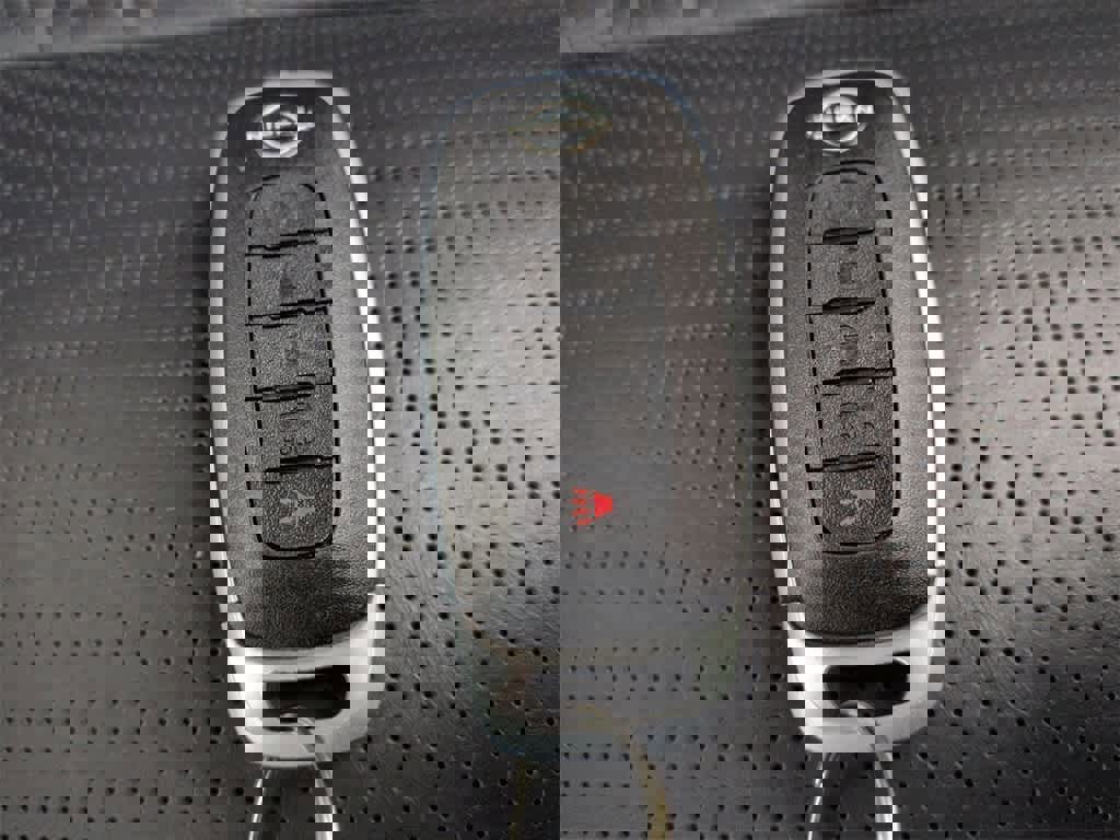 Used 2023 Nissan Rogue Platinum w/ Platinum Premium Package image 38