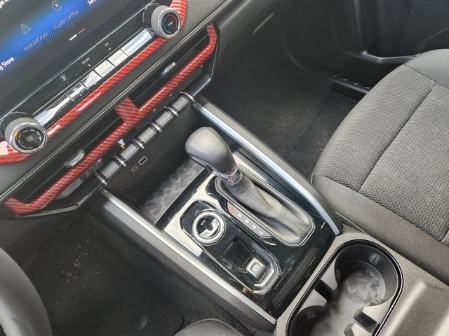 Used 2023 Chevrolet Colorado LT image 18