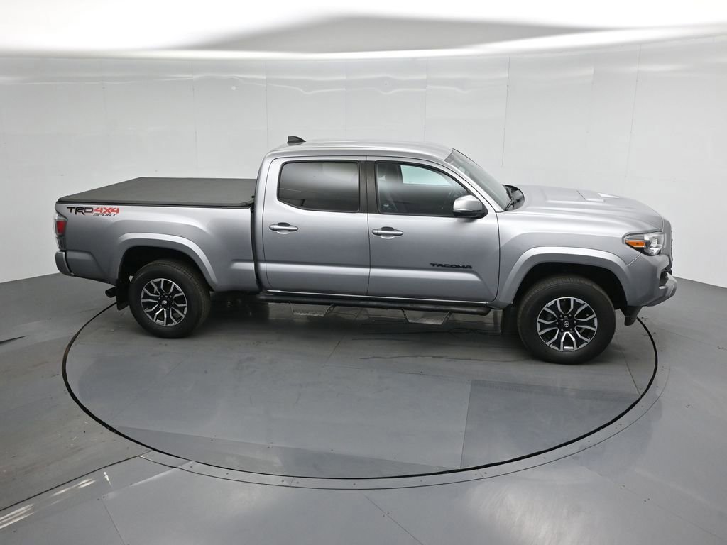Used 2021 Toyota Tacoma TRD Sport w/ Technology Package image 12