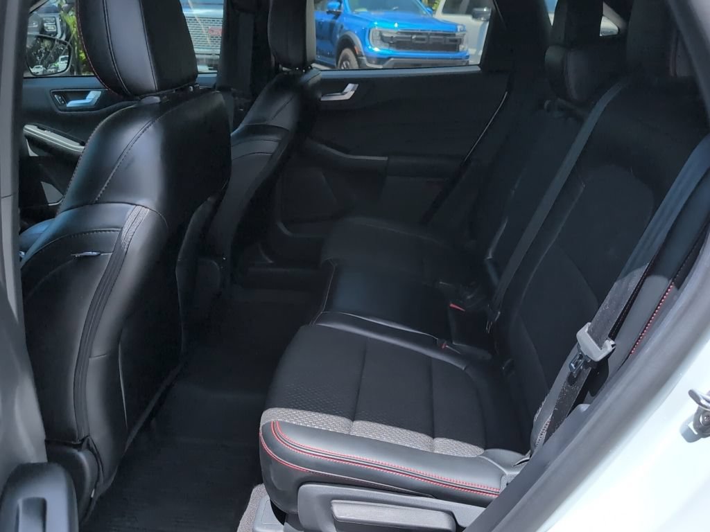 Certified 2024 Ford Escape ST-Line w/ Tech Pack #1 FWD image 11
