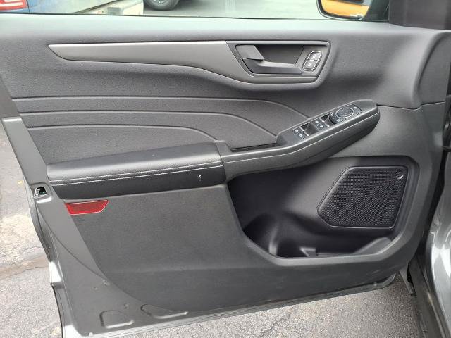 Certified 2023 Ford Escape Active AWD/4WD image 14