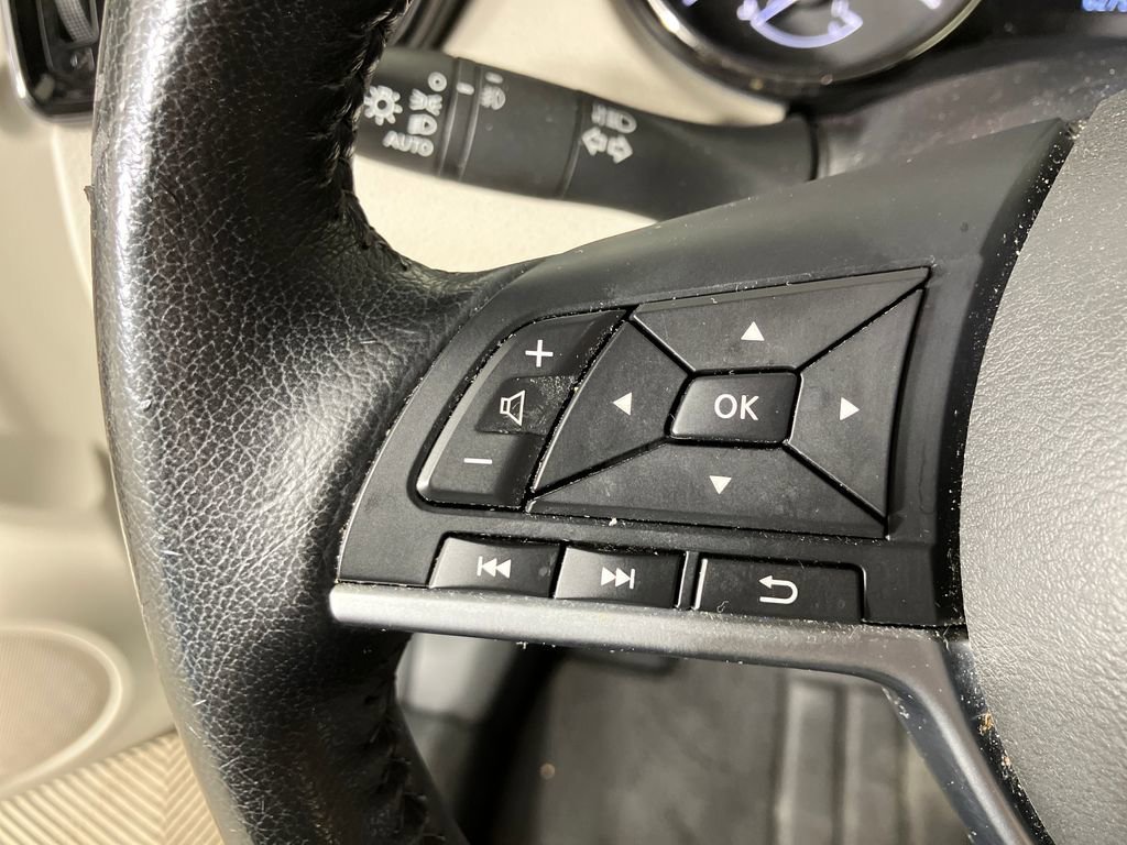 Used 2021 Nissan Rogue Sport SV image 17