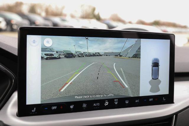 Certified 2025 Ford Escape Platinum image 31