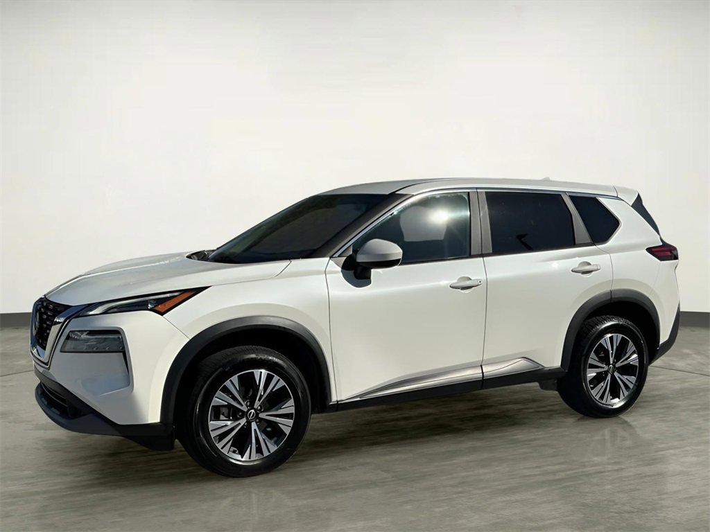 Used 2023 Nissan Rogue SV image 2