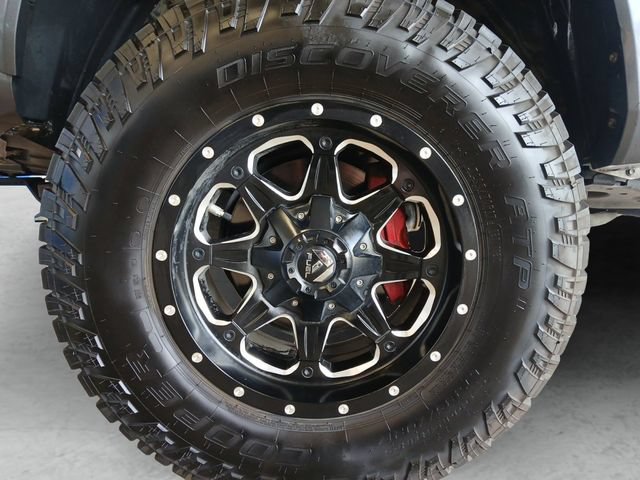 Used 2017 Toyota Tacoma TRD Sport w/ Tow Package RWD image 24