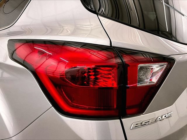 Certified 2019 Ford Escape SE FWD image 28
