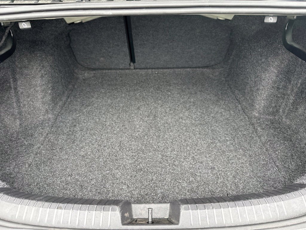 Used 2025 Volkswagen Jetta Sport FWD image 22