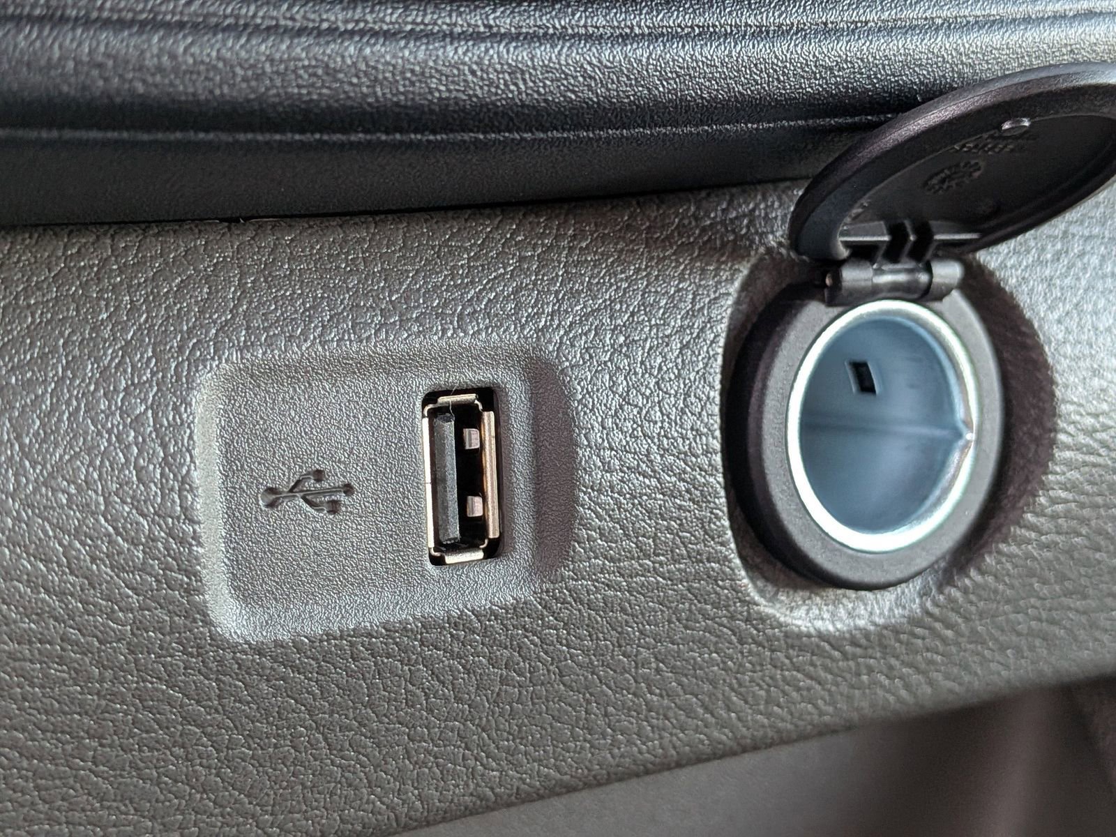 Certified 2025 Ford Transit 350 XL image 20