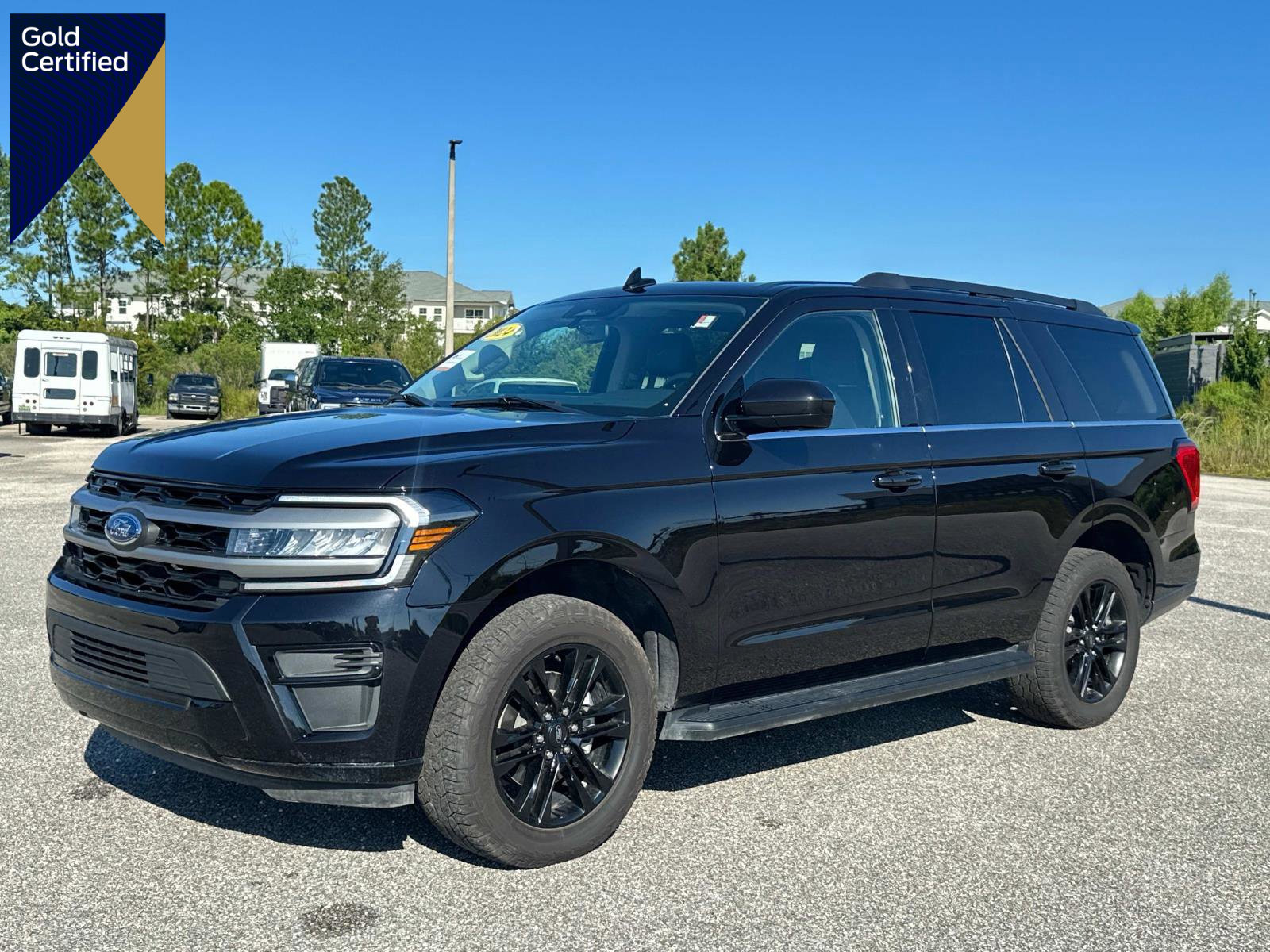Certified 2024 Ford Expedition XLT image 1
