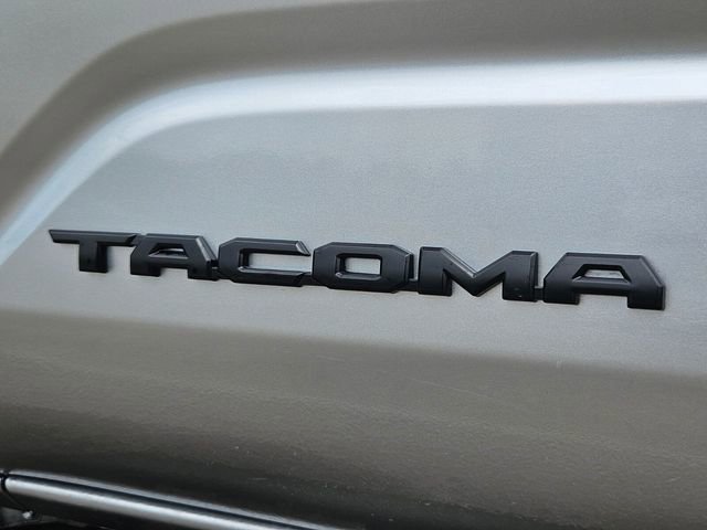 Used 2024 Toyota Tacoma TRD Off-Road w/ TRD Off Road Upgrade Package AWD/4WD image 8