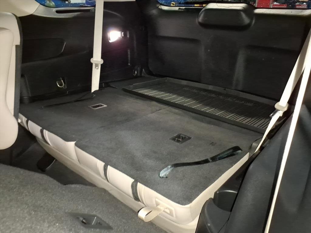 Certified 2022 Ford Explorer XLT w/ Equipment Group 202A image 9