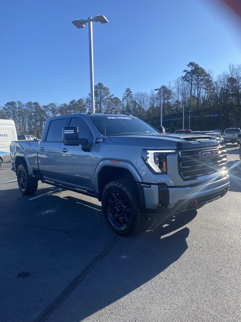 Used 2026 GMC Sierra 2500 AT4 w/ AT4 Premium Plus Package image 5