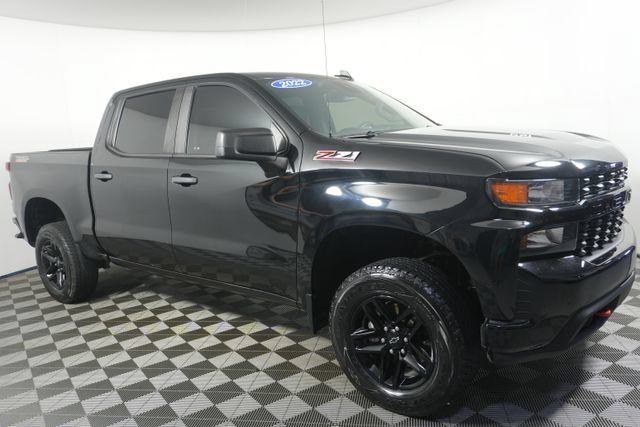 Used 2022 Chevrolet Silverado 1500 Custom Trail Boss w/ Safety Confidence Package AWD/4WD image 2