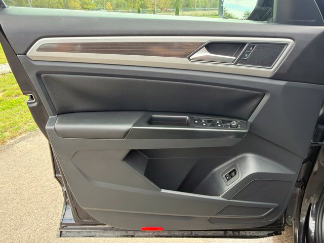 Used 2019 Volkswagen Atlas SEL FWD image 24