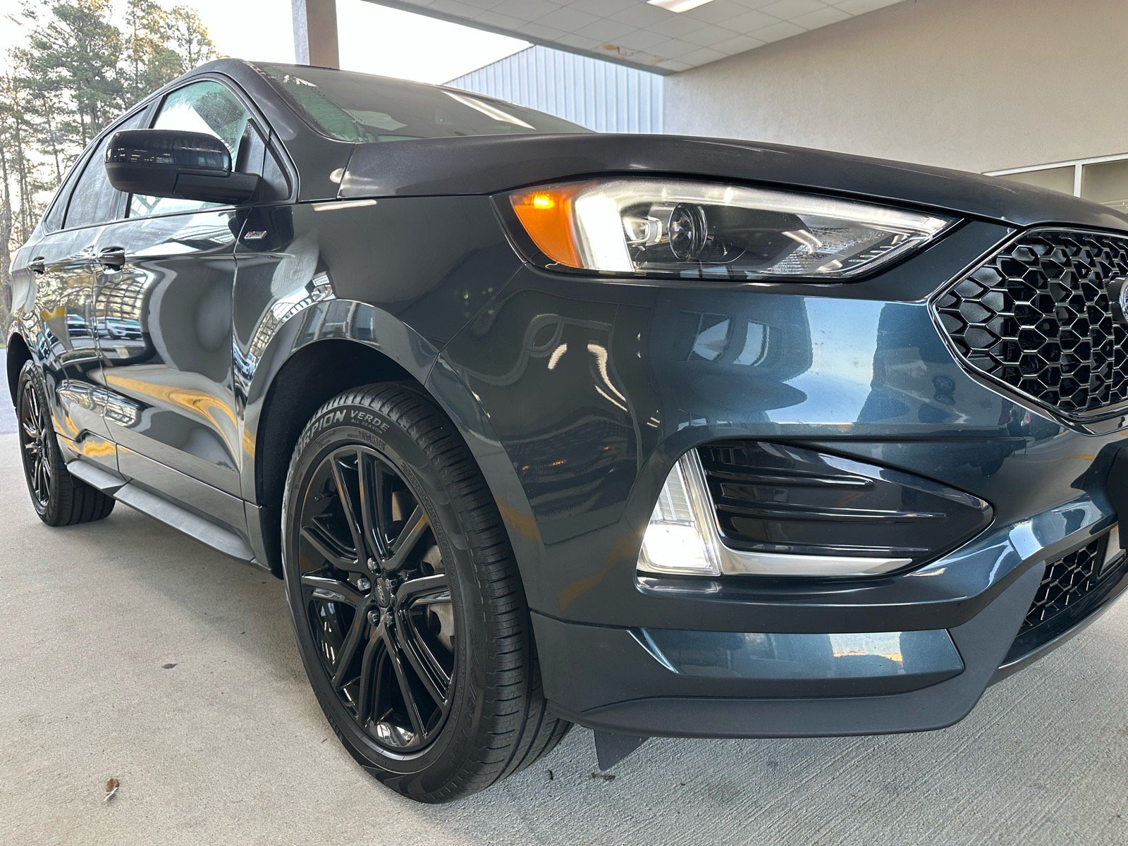 Certified 2024 Ford Edge ST-Line w/ Class II Trailer Tow Package AWD/4WD image 8