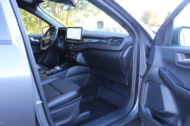 Certified 2024 Ford Escape ST-Line w/ Tech Pack #1 AWD/4WD image 26