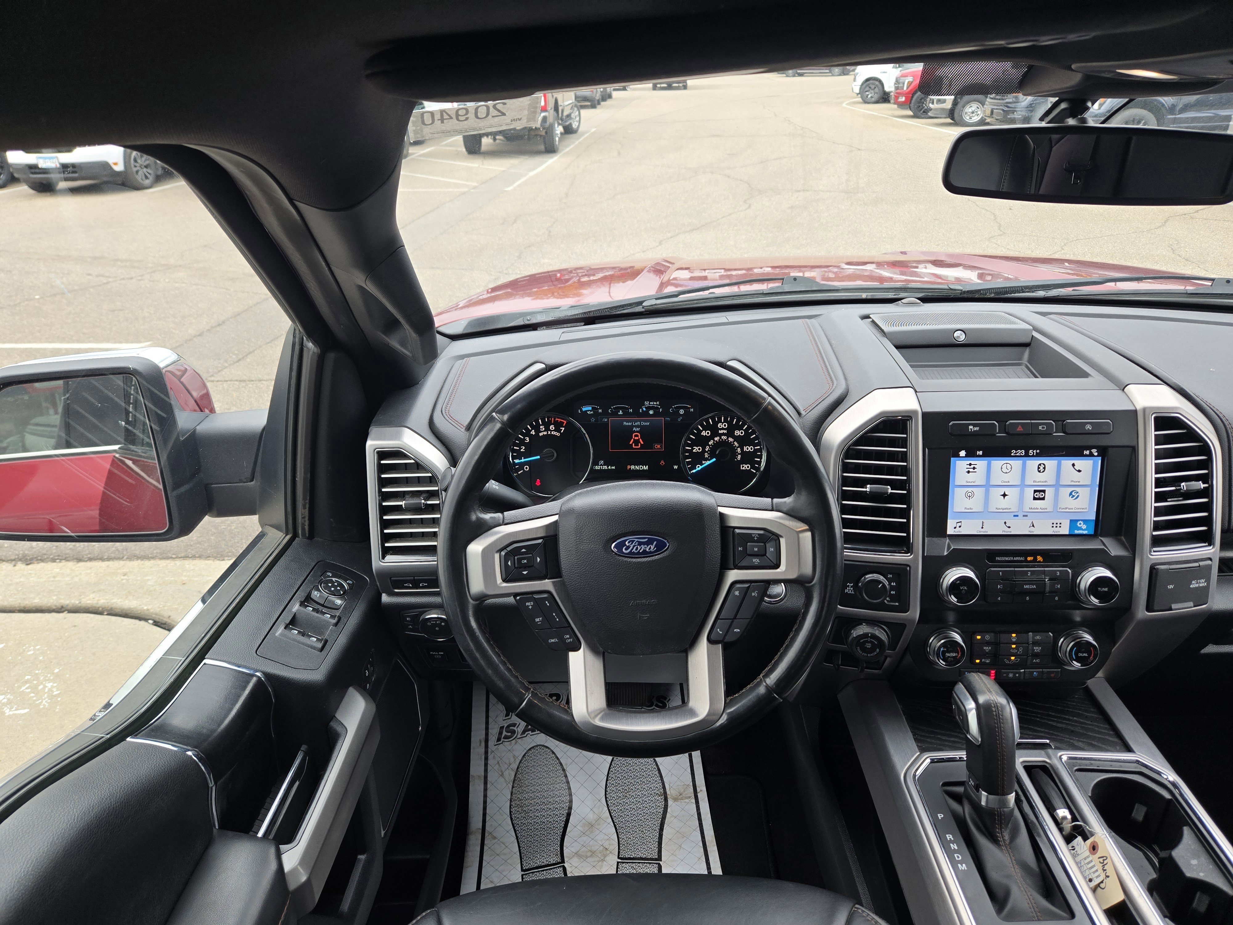 Certified 2019 Ford F150 Platinum w/ Equipment Group 701A Luxury image 9
