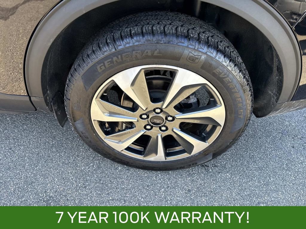 Certified 2023 Ford Escape Platinum w/ Premium Technology Package image 12