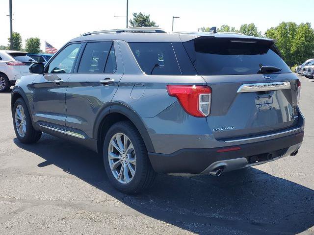 Certified 2022 Ford Explorer Limited w/ Class IV Trailer Tow Package AWD/4WD image 3