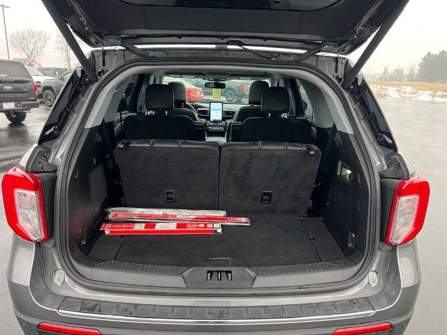 Certified 2023 Ford Explorer Limited w/ Limited Technology Package image 29