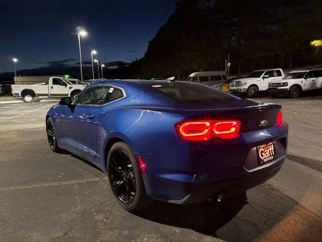 Used 2020 Chevrolet Camaro LT RWD image 12