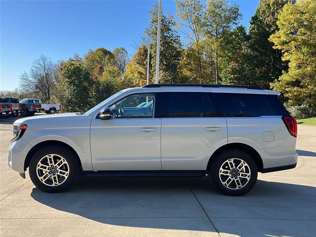 Certified 2025 Ford Expedition Active AWD/4WD image 8
