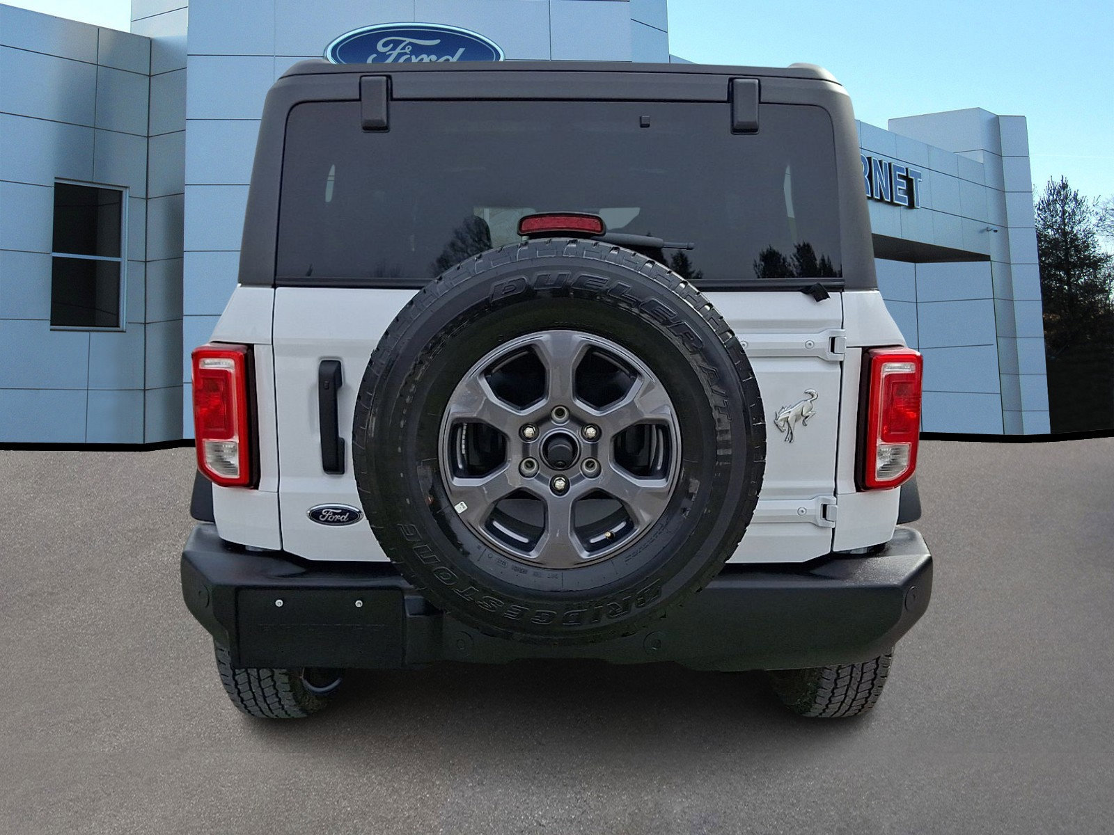 Certified 2025 Ford Bronco Big Bend image 3