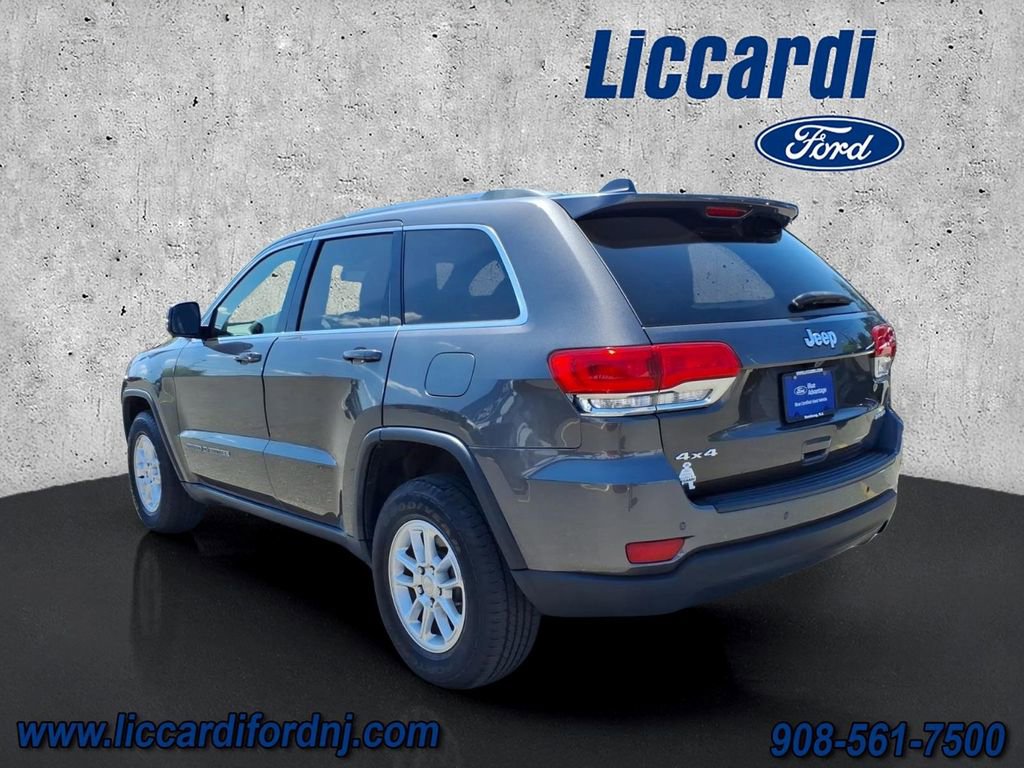 Used 2019 Jeep Grand Cherokee Laredo AWD/4WD image 4
