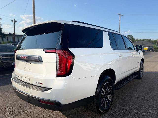 Used 2023 GMC Yukon XL AT4 AWD/4WD image 3