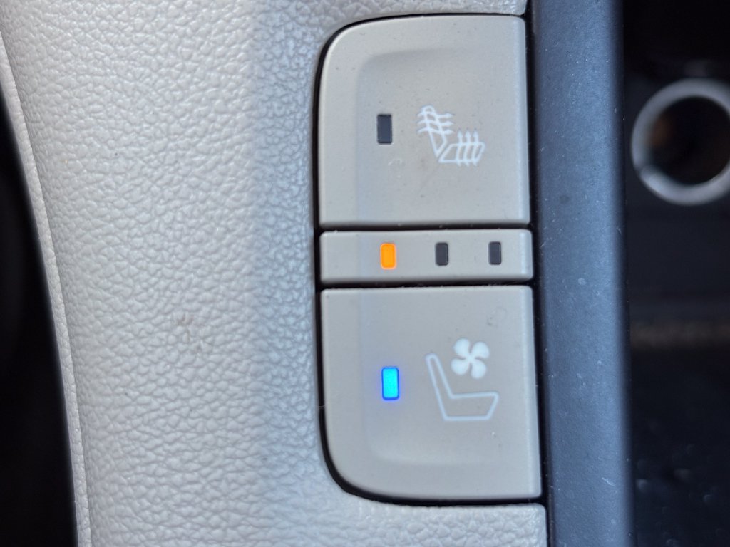 Used 2019 GMC Acadia Denali w/ LPO, Floor Liner Package AWD/4WD image 12