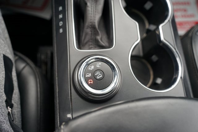 Certified 2018 Ford Explorer Platinum image 19