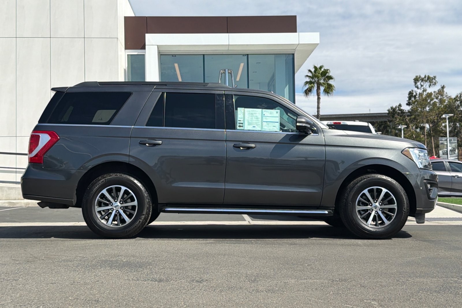 Certified 2021 Ford Expedition XLT RWD image 2