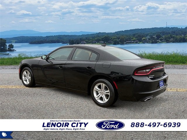 Used 2023 Dodge Charger SXT image 3