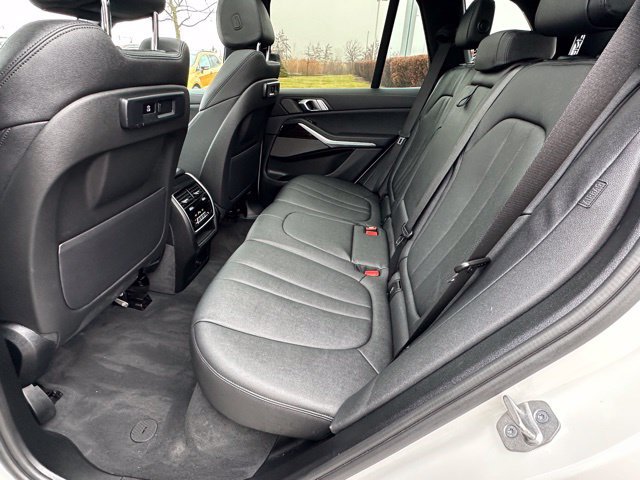 Used 2021 BMW X5 xDrive45e w/ Premium Package AWD/4WD image 16