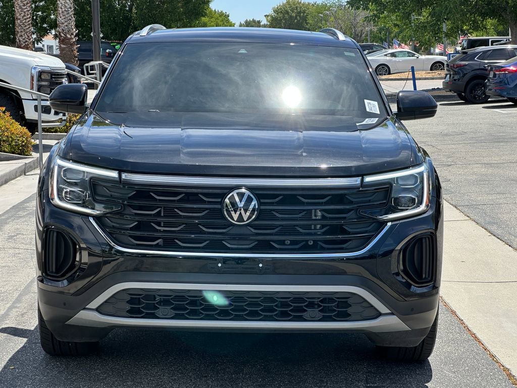 Used 2024 Volkswagen Atlas Cross Sport SE FWD image 12