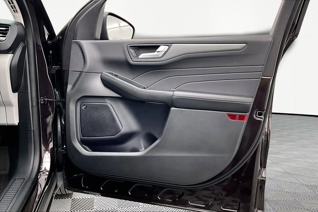 Certified 2023 Ford Escape Active w/ Tech Pack #2 image 24