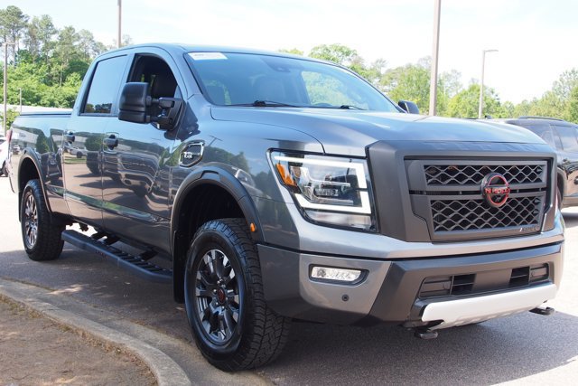 Used 2023 Nissan Titan PRO-4X w/ Pro-4x Convenience Package AWD/4WD image 7