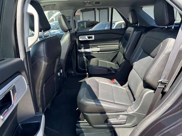 Certified 2022 Ford Explorer Limited w/ Equipment Group 301A AWD/4WD image 15