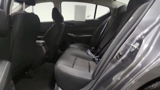 Used 2024 Nissan Altima 2.5 SV image 13