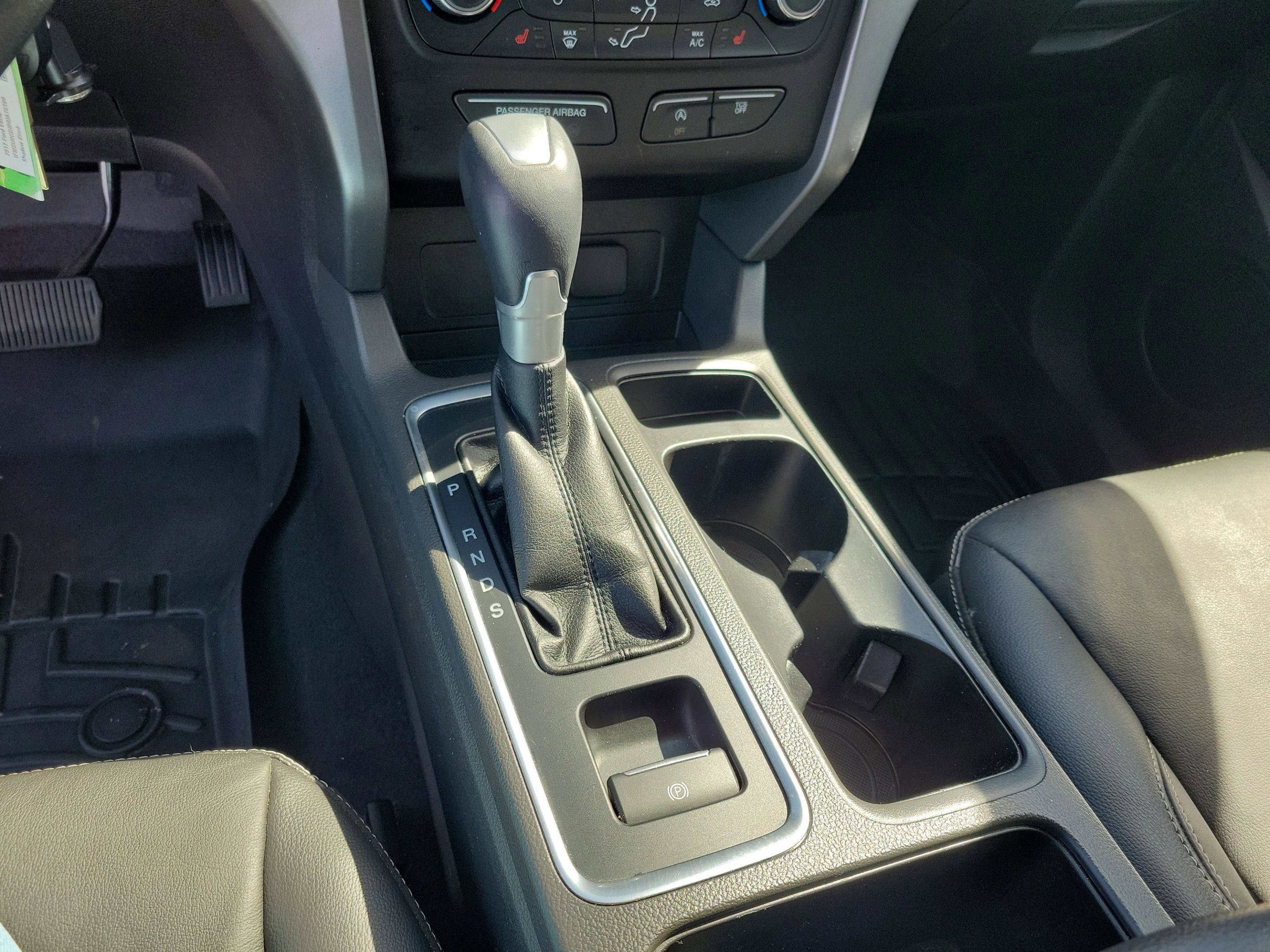 Certified 2017 Ford Escape SE w/ SE Leather Comfort Package image 19