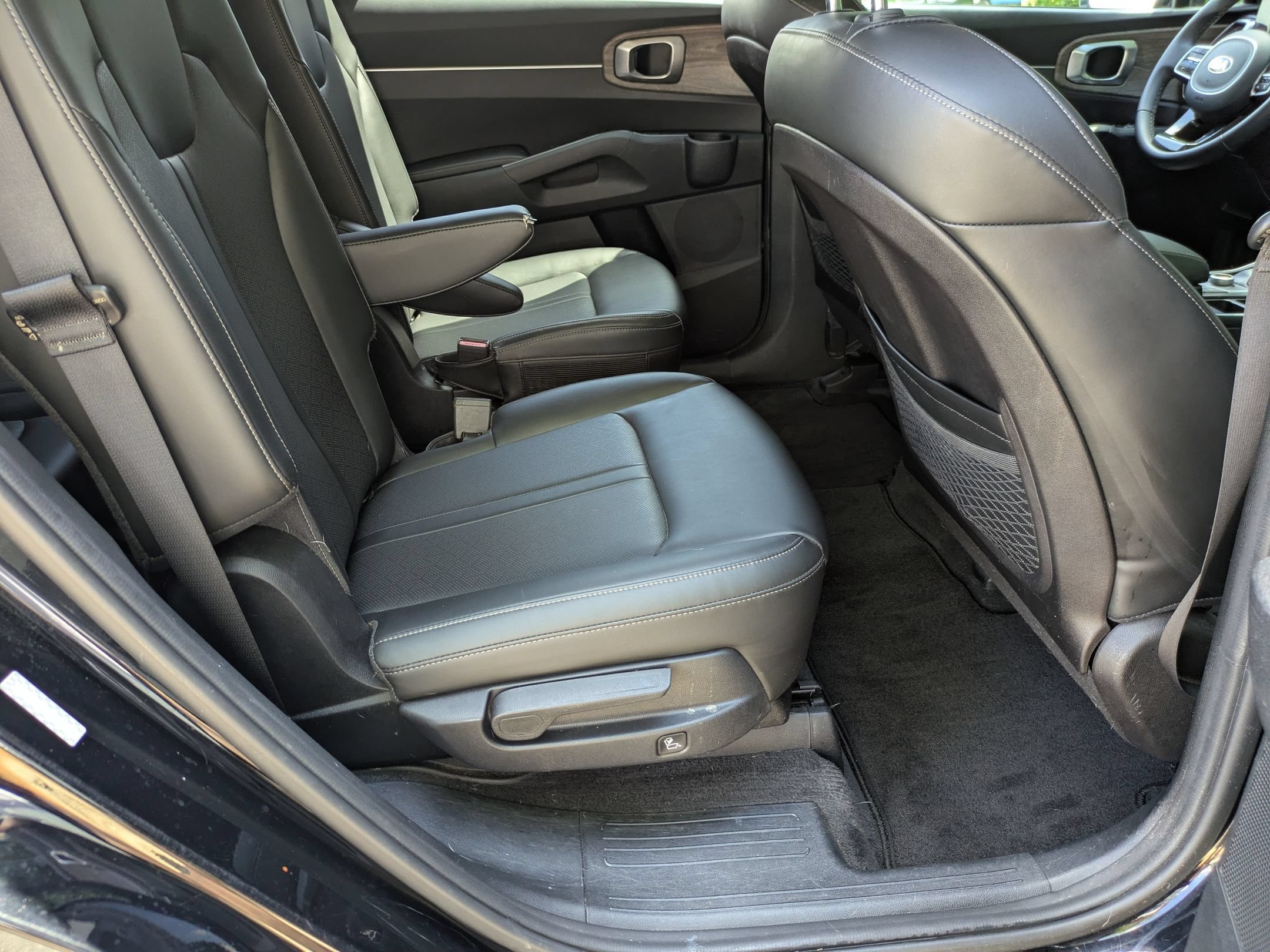 Used 2021 Kia Sorento EX w/ Panoramic Sunroof Package AWD/4WD image 35