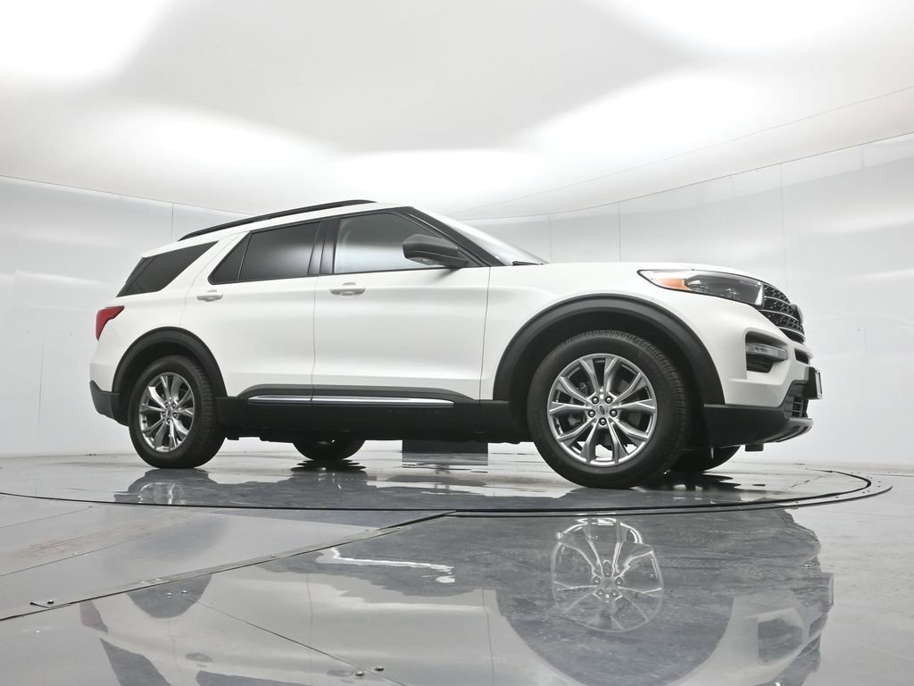 Certified 2021 Ford Explorer XLT w/ Equipment Group 202A RWD image 47