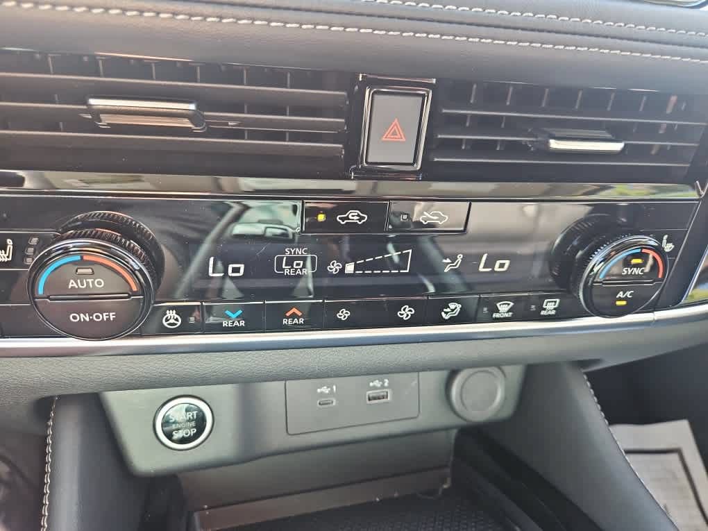 Used 2023 Nissan Rogue SL w/ SL Premium Package AWD/4WD image 17