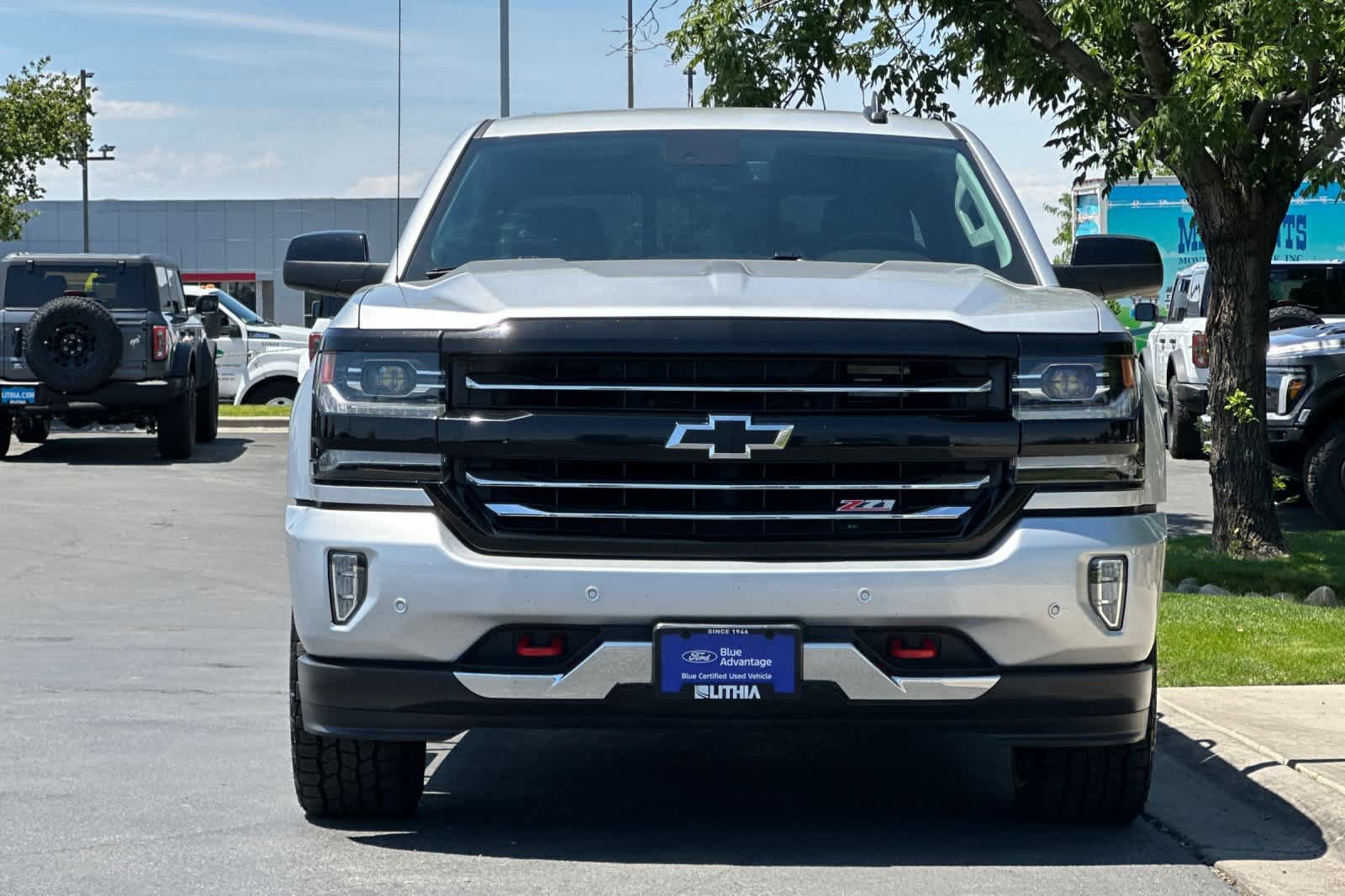 Used 2018 Chevrolet Silverado 1500 LTZ Z71 w/ Redline Edition AWD/4WD image 10