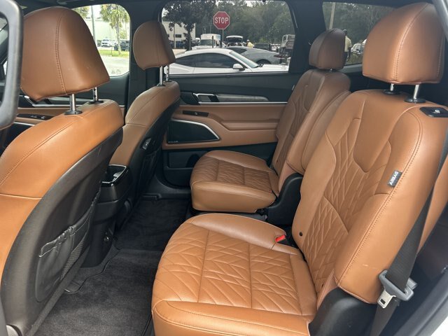 Used 2025 Kia Telluride SX X-Line AWD/4WD image 17