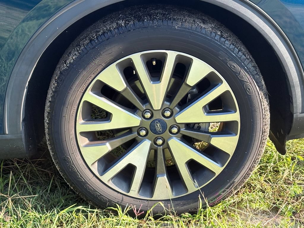 Certified 2020 Ford Escape Titanium AWD/4WD image 15