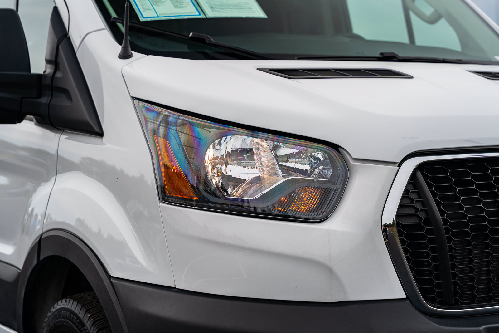 Certified 2025 Ford Transit 250 Low Roof w/ Exterior Upgrade Package RWD image 10